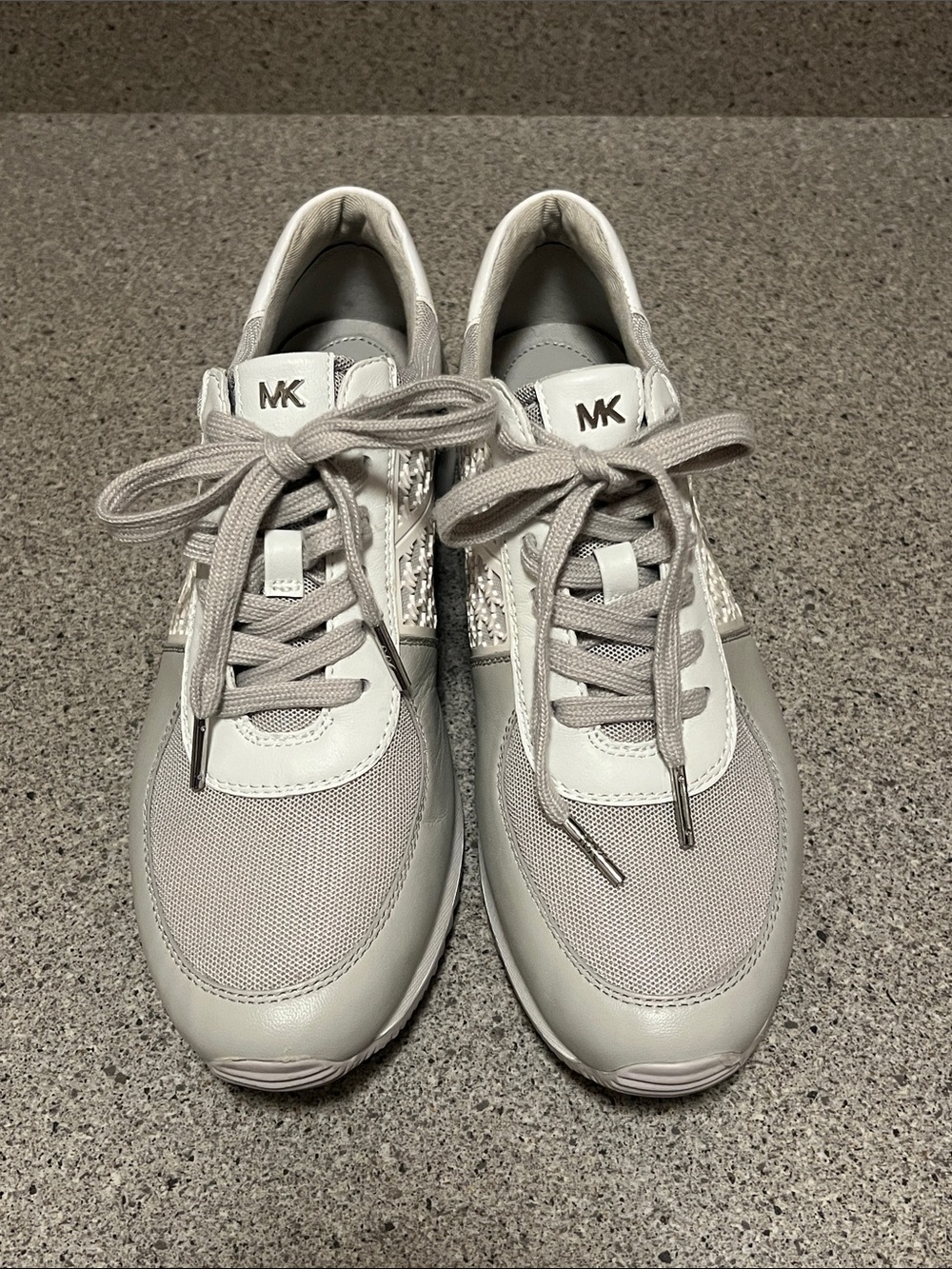 MICHAEL Michael Kors Womens Lace-up Sneakers Size 9